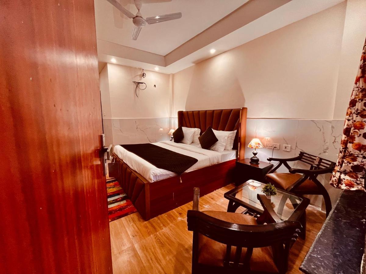 River Grand, Masuri Exterior foto