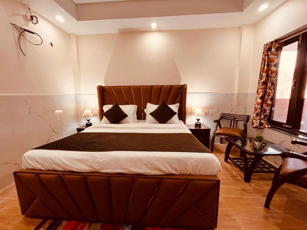 River Grand, Masuri Exterior foto