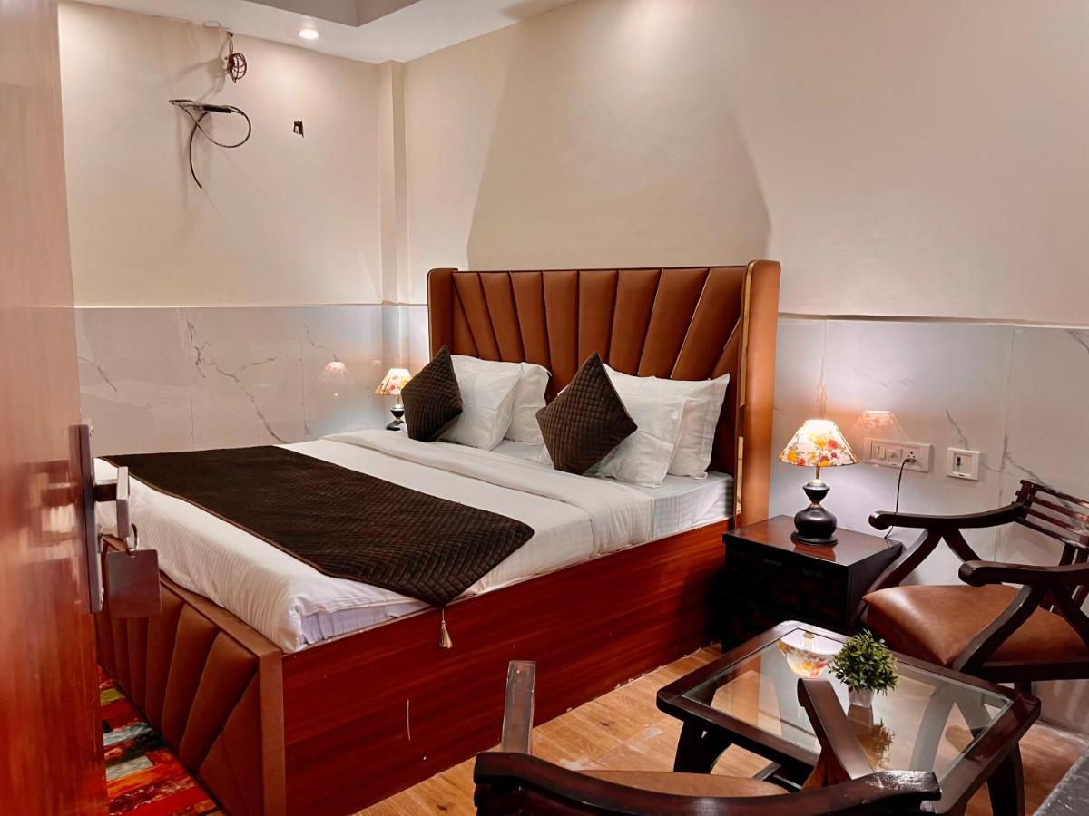 River Grand, Masuri Exterior foto