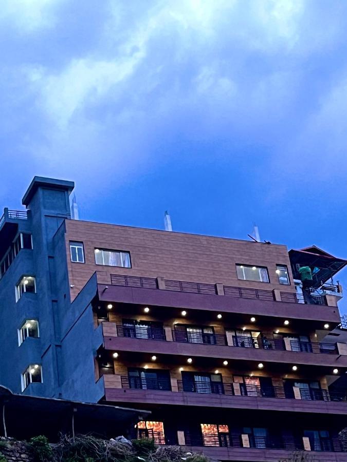 River Grand, Masuri Exterior foto